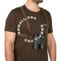 Elastic harness for carrying binoculars